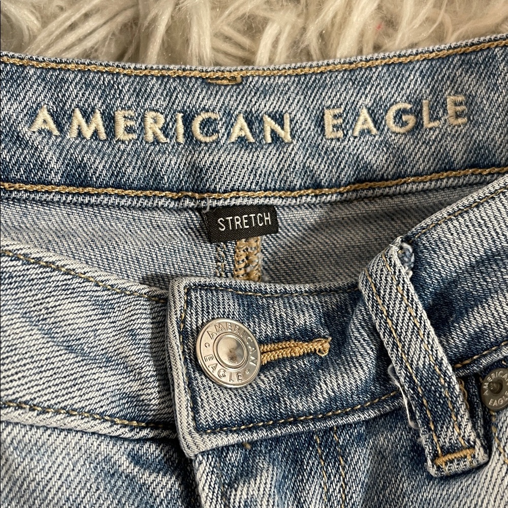 AMERICAN EAGLE AE Stretch Mom Straight Denim Jean Size 2 - Picture 9 of 15